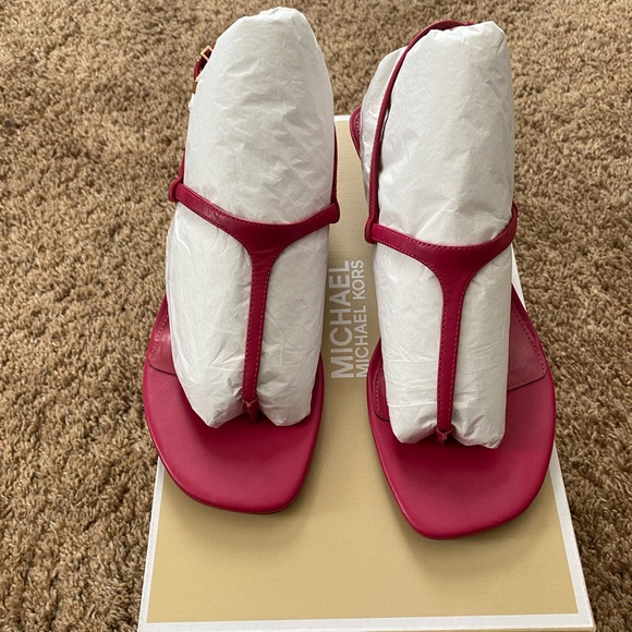 Michael Kors | NWB Mini Heel T-Strap Sandals - Picture 5 of 9